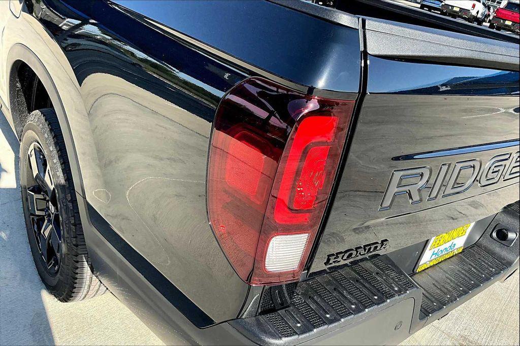 new 2025 Honda Ridgeline car, priced at $44,698