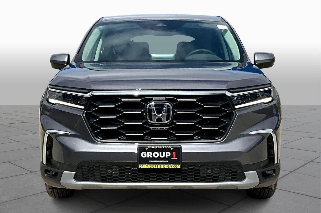 new 2025 Honda Pilot car, priced at $47,095