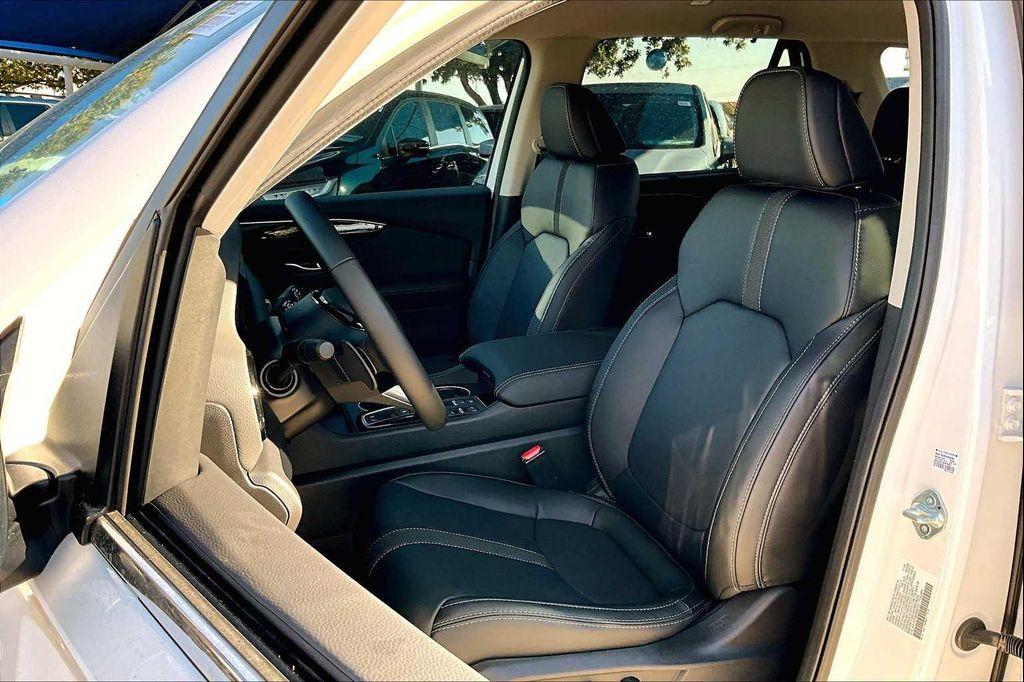 new 2025 Honda Pilot car, priced at $44,250