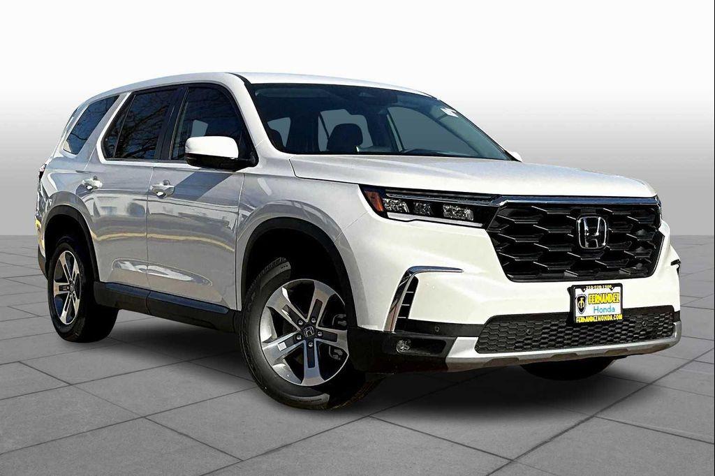 new 2025 Honda Pilot car, priced at $46,484