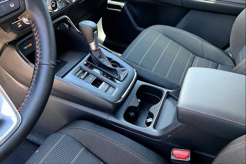 new 2026 Honda CR-V Hybrid car, priced at $37,025