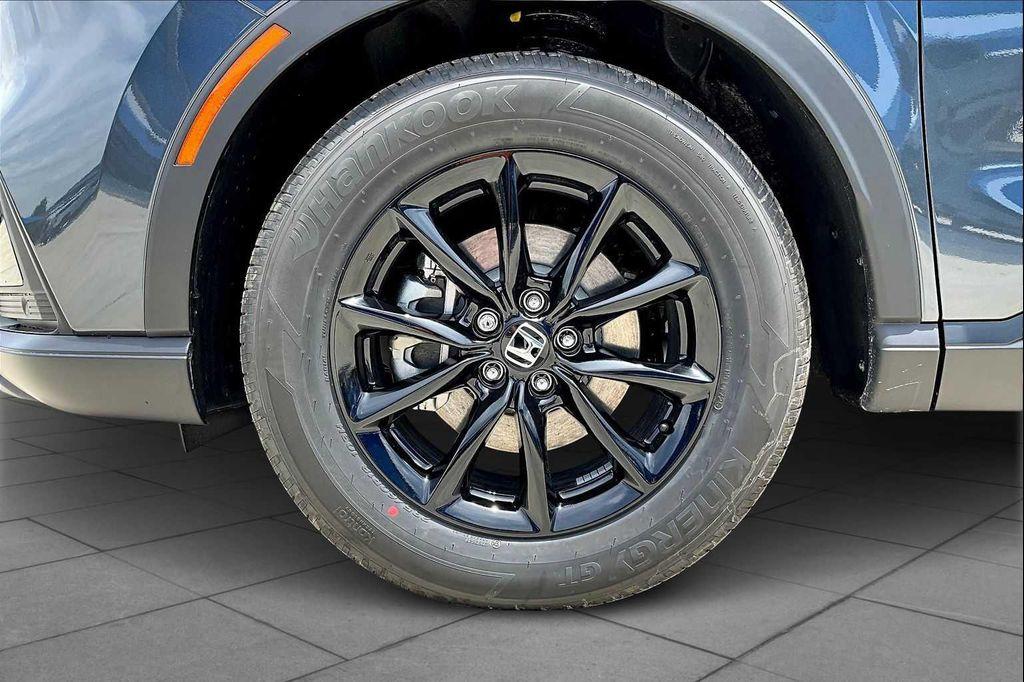 new 2026 Honda CR-V Hybrid car, priced at $41,675
