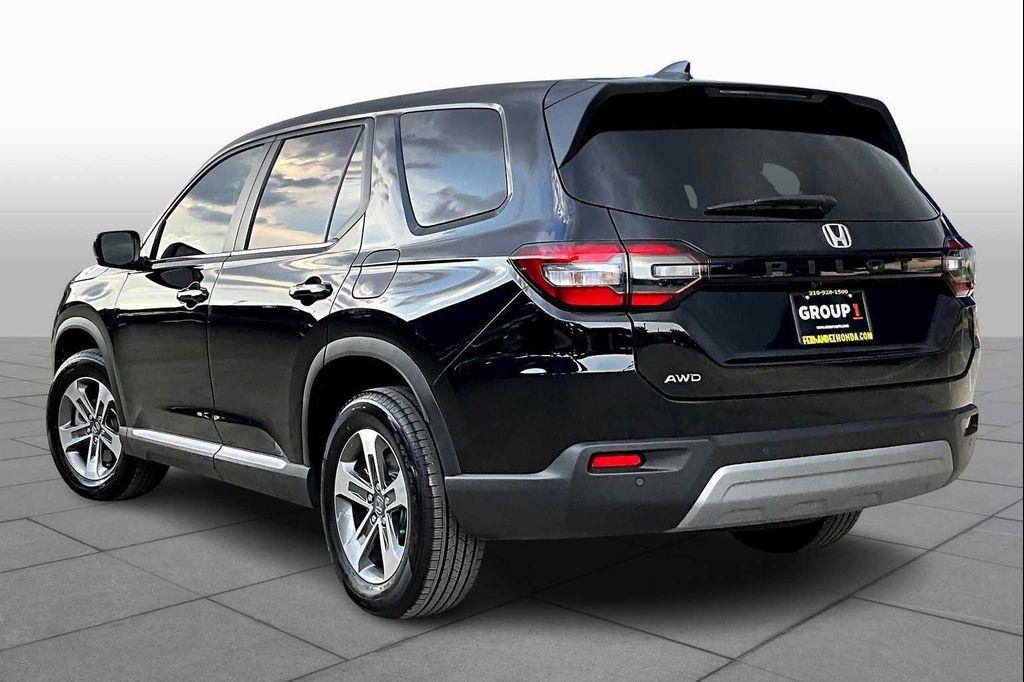 used 2025 Honda Pilot car, priced at $43,500