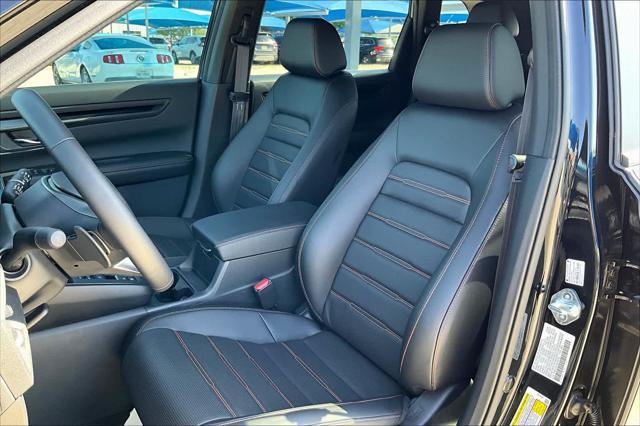 new 2025 Honda CR-V Hybrid car, priced at $39,045