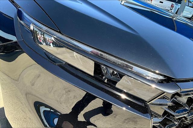 new 2025 Honda CR-V Hybrid car, priced at $39,045