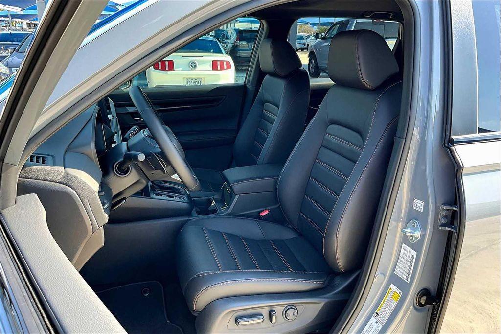 new 2026 Honda CR-V Hybrid car, priced at $40,630