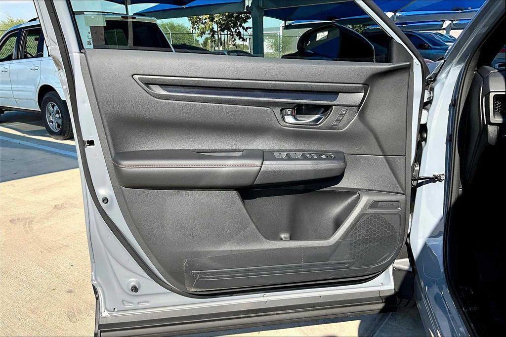 new 2026 Honda CR-V Hybrid car, priced at $40,630