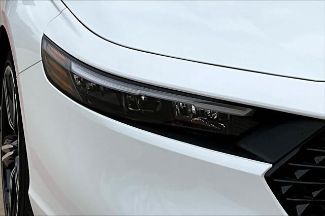 new 2025 Honda Accord Hybrid car, priced at $35,260