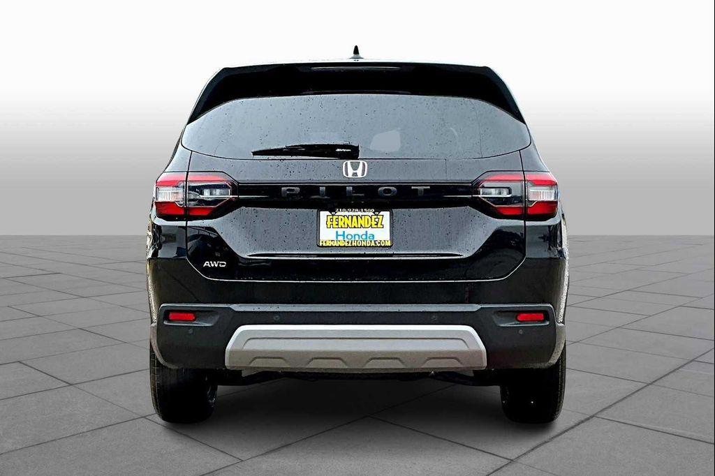 new 2025 Honda Pilot car, priced at $46,050