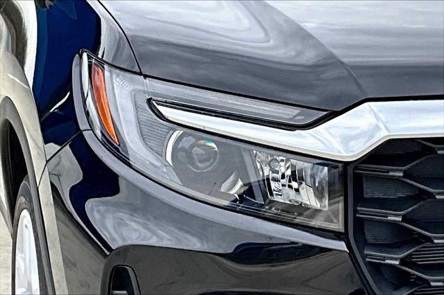 new 2025 Honda Passport car, priced at $43,850