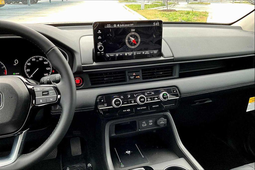 new 2025 Honda Pilot car, priced at $43,700