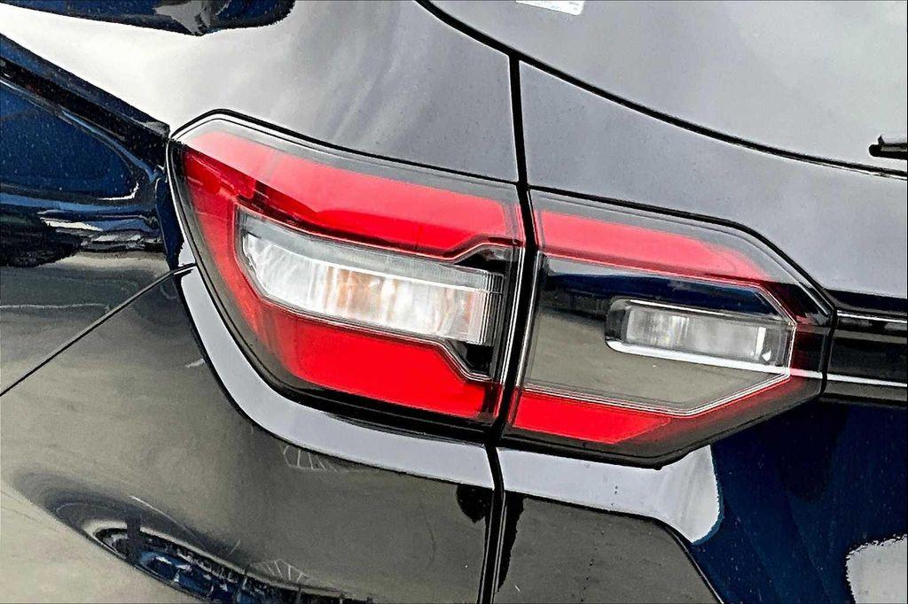 new 2025 Honda Pilot car, priced at $43,700