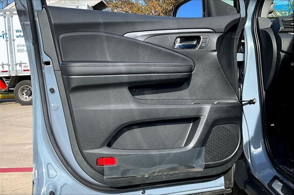 new 2025 Honda Ridgeline car, priced at $44,885