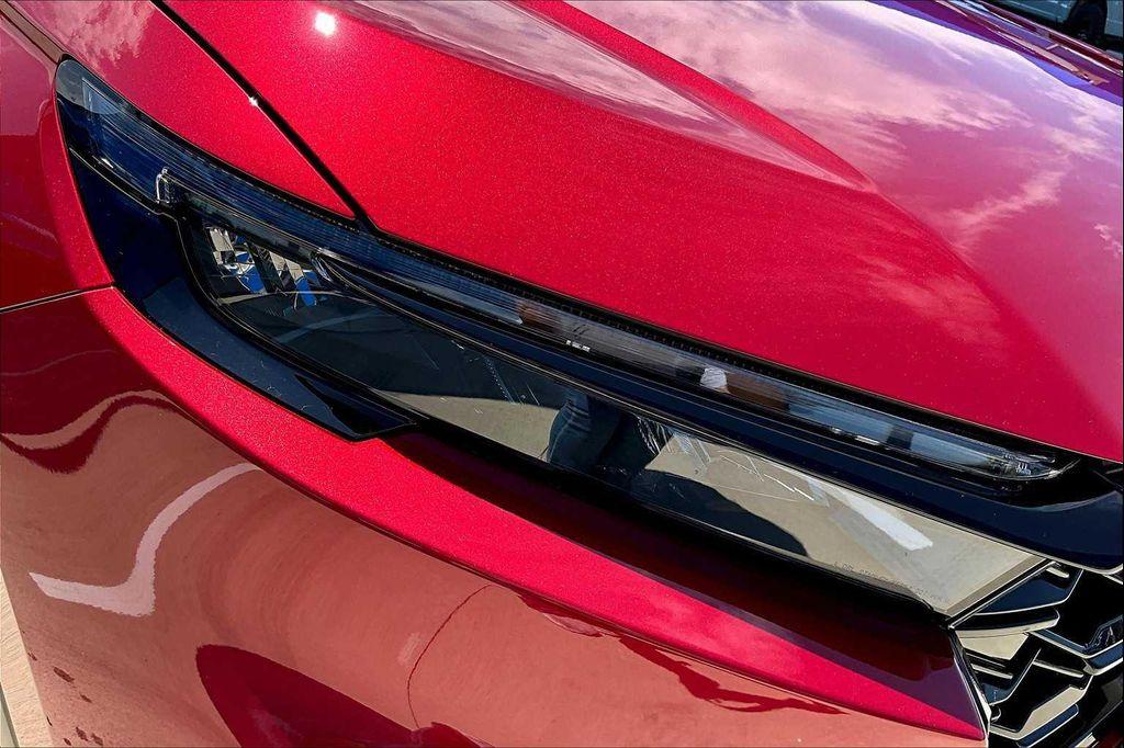 new 2026 Honda CR-V Hybrid car, priced at $40,650