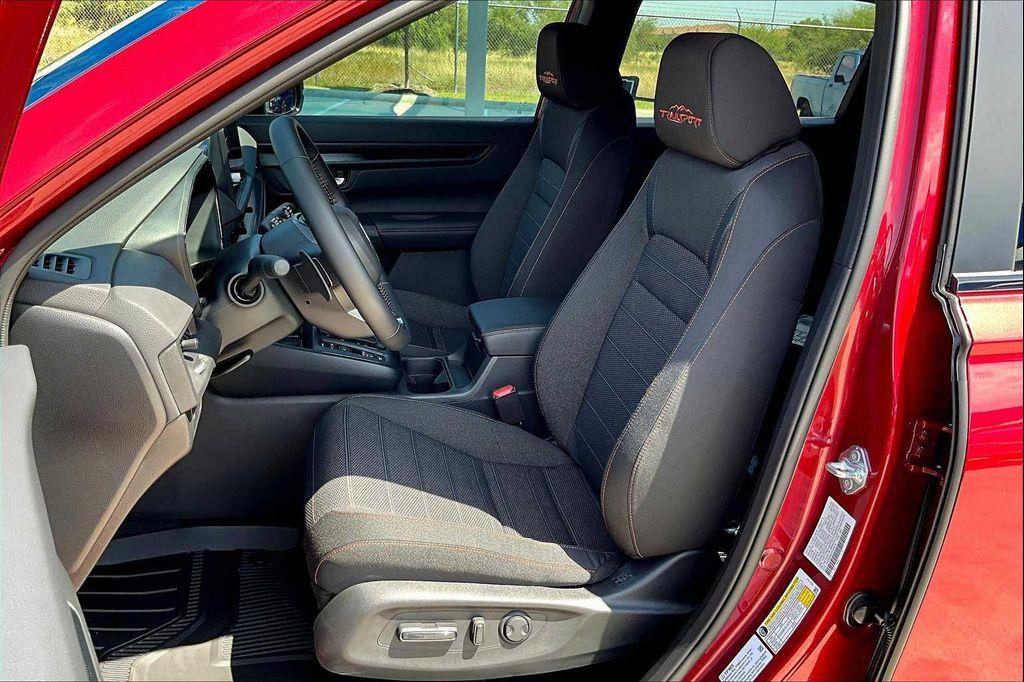 new 2026 Honda CR-V Hybrid car, priced at $40,650