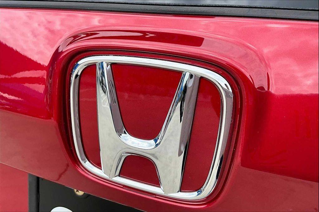 new 2026 Honda CR-V Hybrid car, priced at $40,699