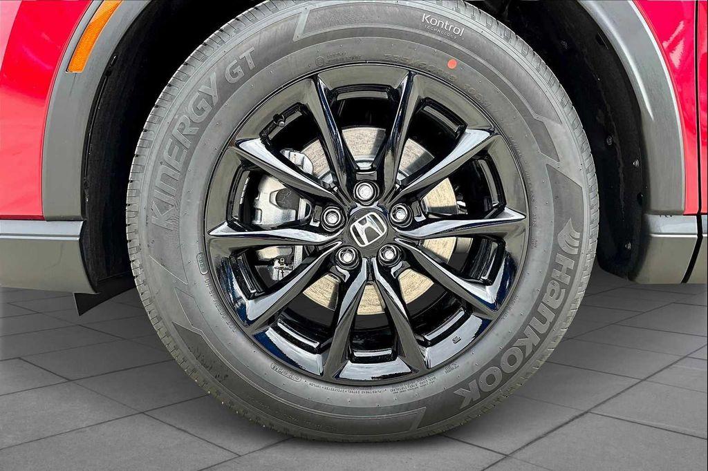 new 2026 Honda CR-V Hybrid car, priced at $40,699