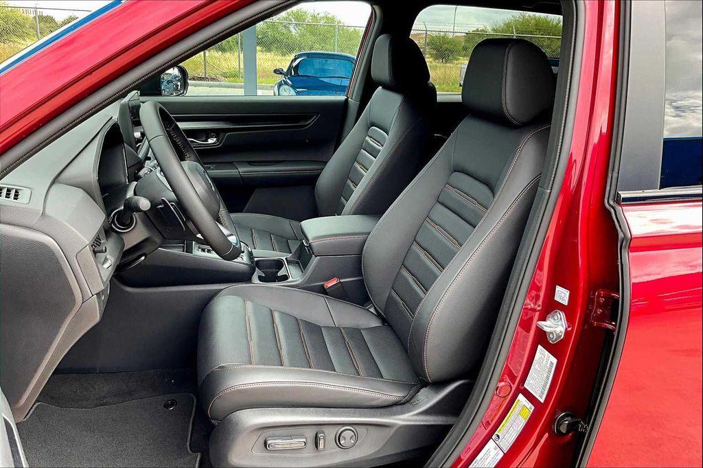 new 2026 Honda CR-V Hybrid car, priced at $40,699