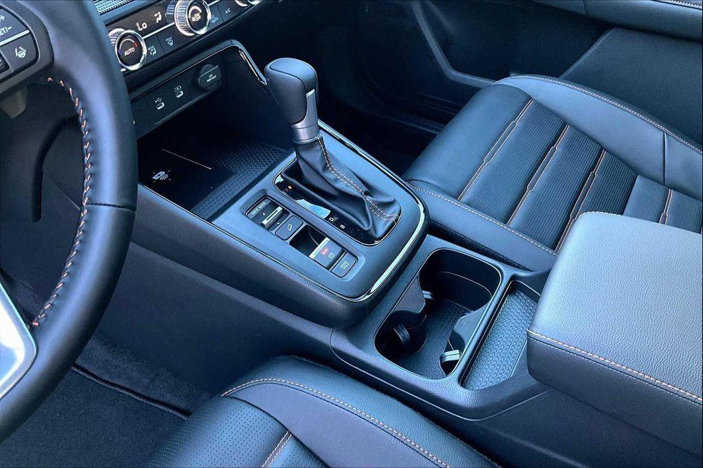 new 2026 Honda CR-V Hybrid car, priced at $41,675