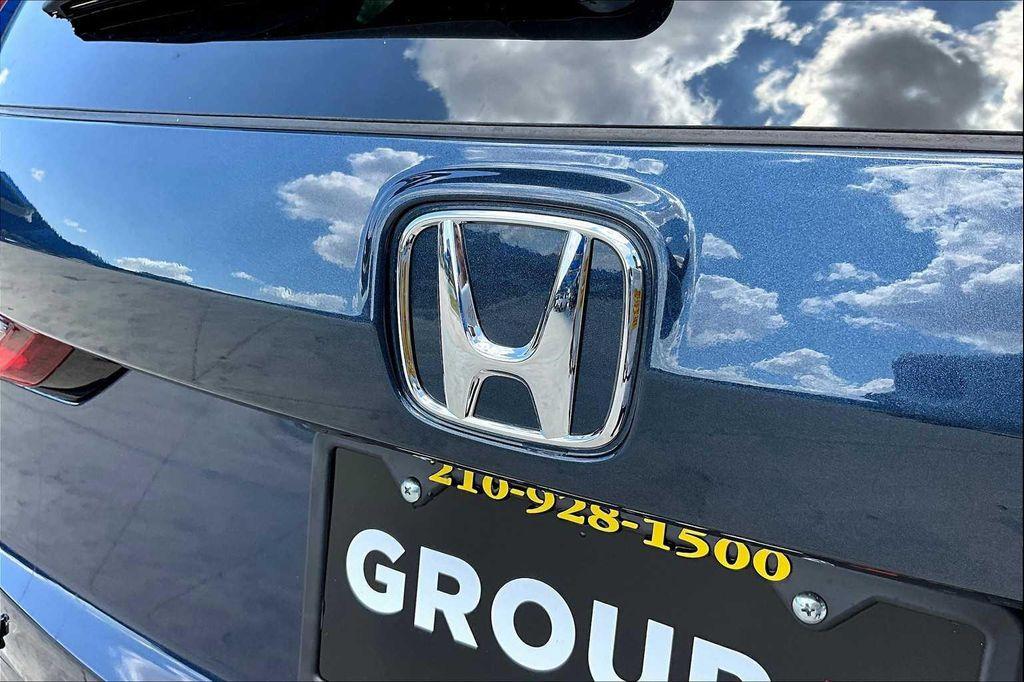 new 2026 Honda CR-V Hybrid car, priced at $37,025