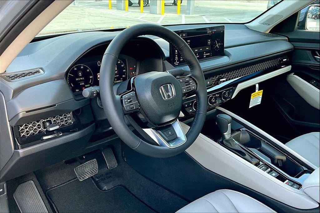 new 2025 Honda Accord Hybrid car, priced at $40,950