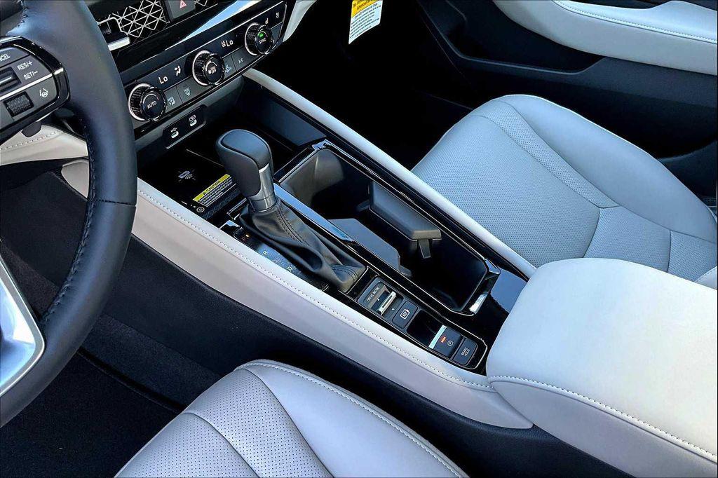 new 2025 Honda Accord Hybrid car, priced at $40,950