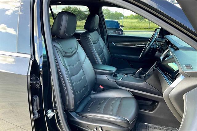 used 2022 Cadillac XT6 car, priced at $37,090