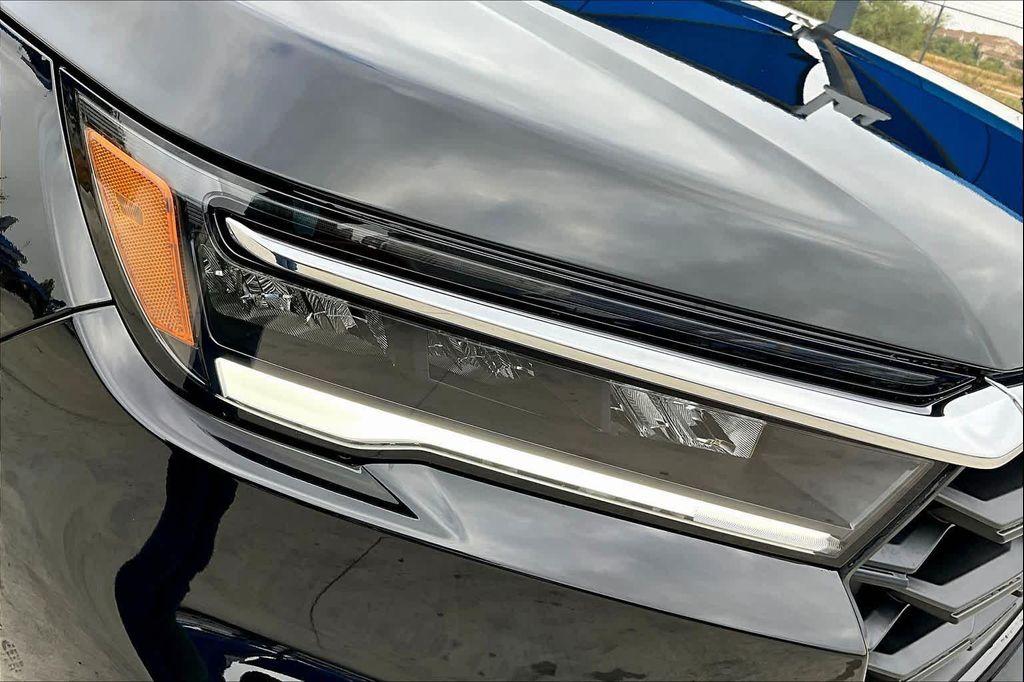 new 2025 Honda Pilot car, priced at $47,825