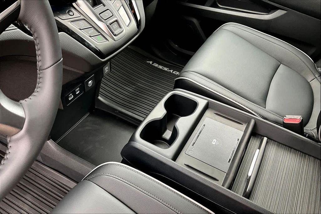 new 2026 Honda Odyssey car, priced at $49,810