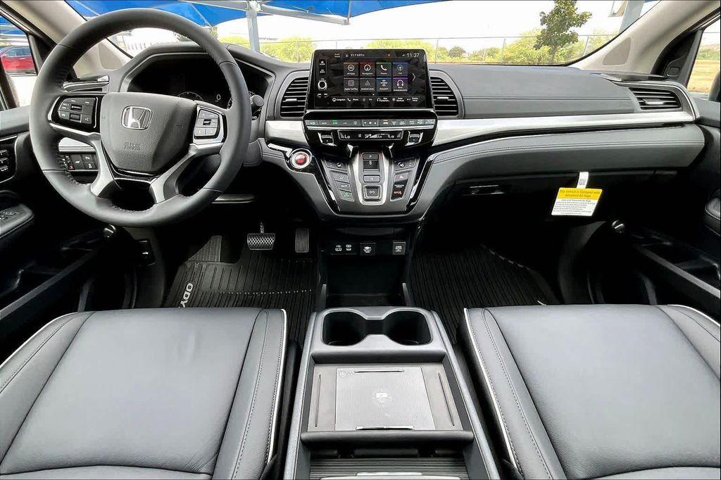 new 2026 Honda Odyssey car, priced at $49,810