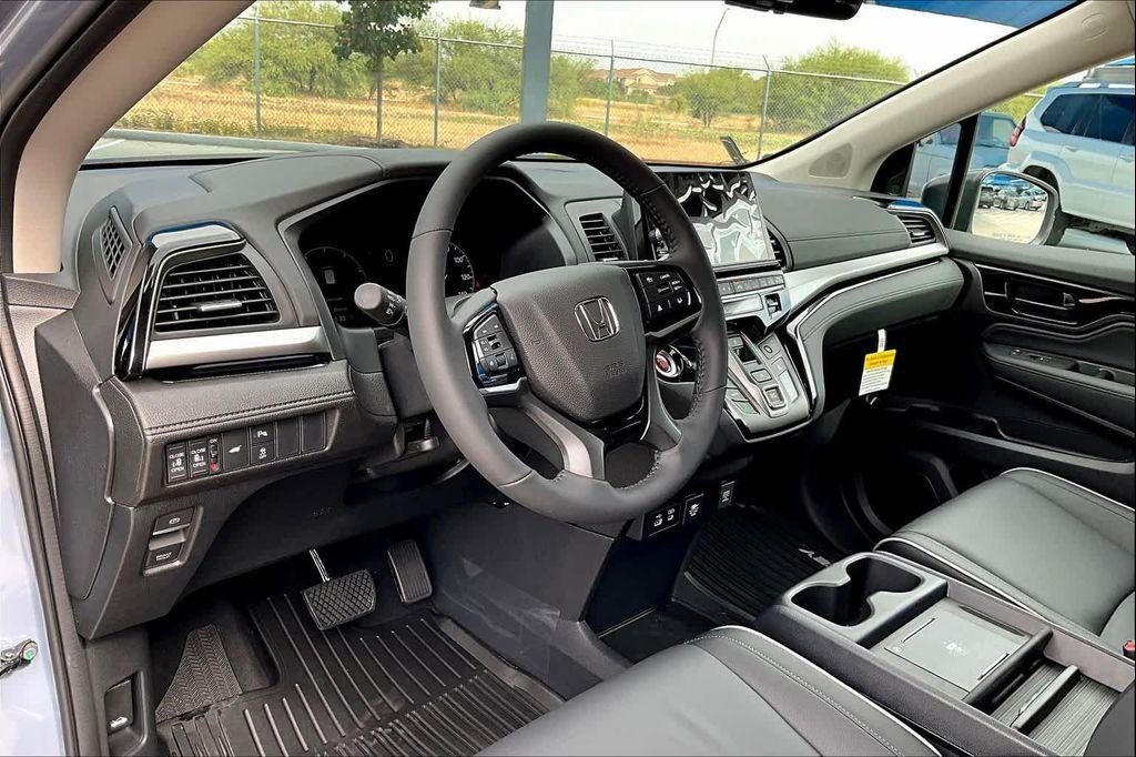 new 2026 Honda Odyssey car, priced at $49,810
