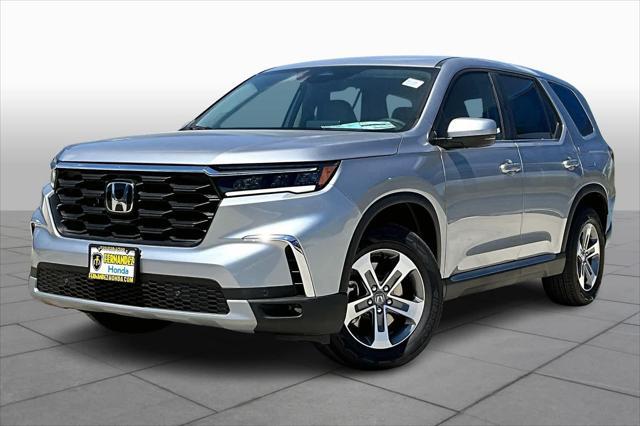 new 2025 Honda Pilot car, priced at $45,325