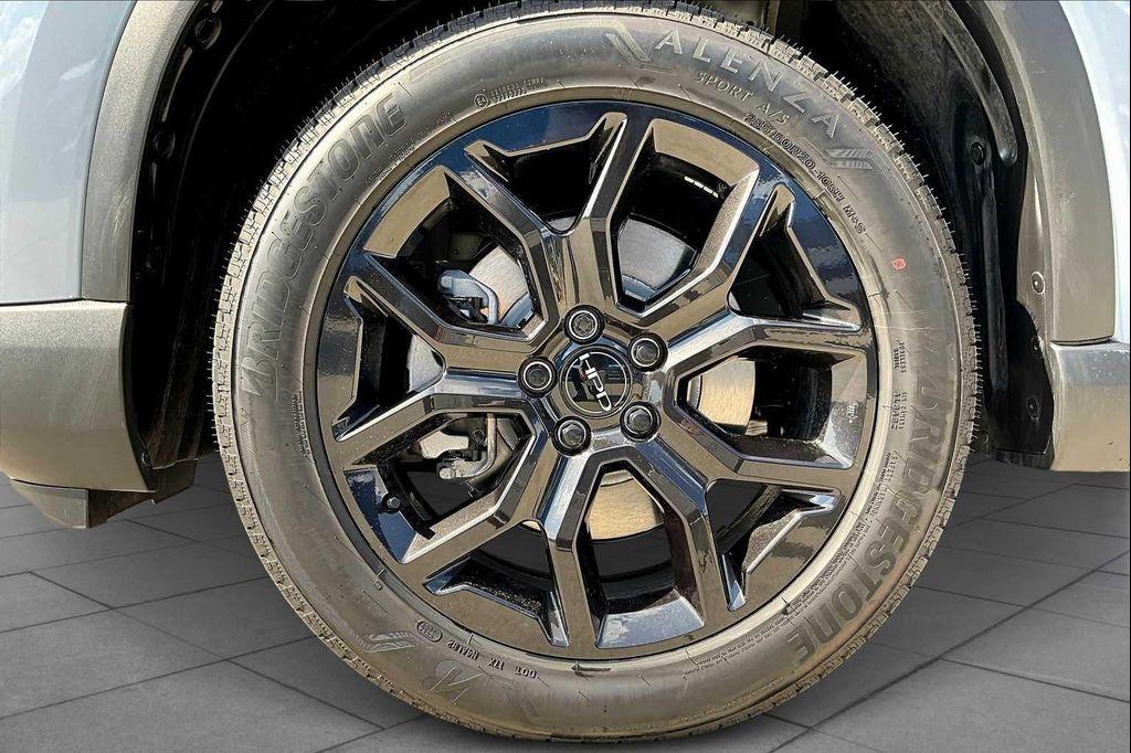 new 2025 Honda Pilot car, priced at $53,450