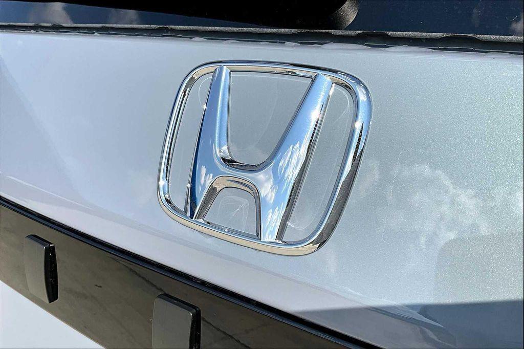 new 2025 Honda Pilot car, priced at $53,450