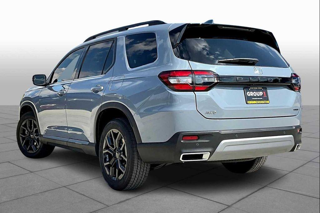 new 2025 Honda Pilot car, priced at $53,450