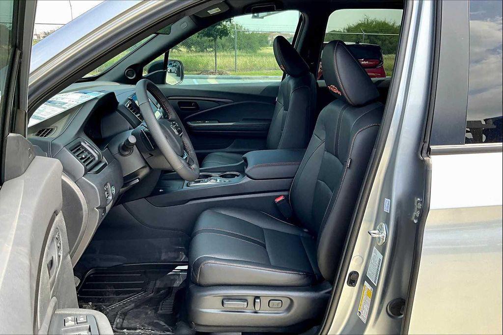 new 2025 Honda Ridgeline car, priced at $44,117