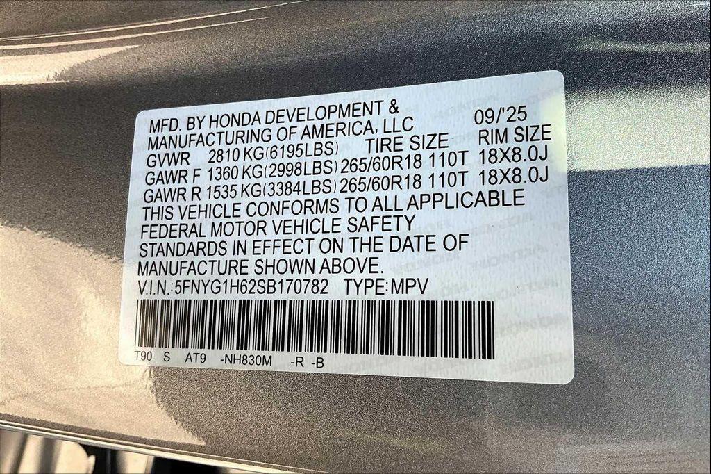 new 2025 Honda Pilot car, priced at $50,895