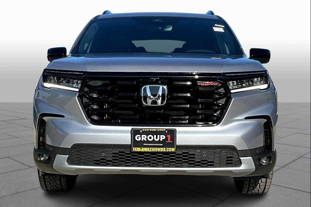 new 2025 Honda Pilot car, priced at $50,895