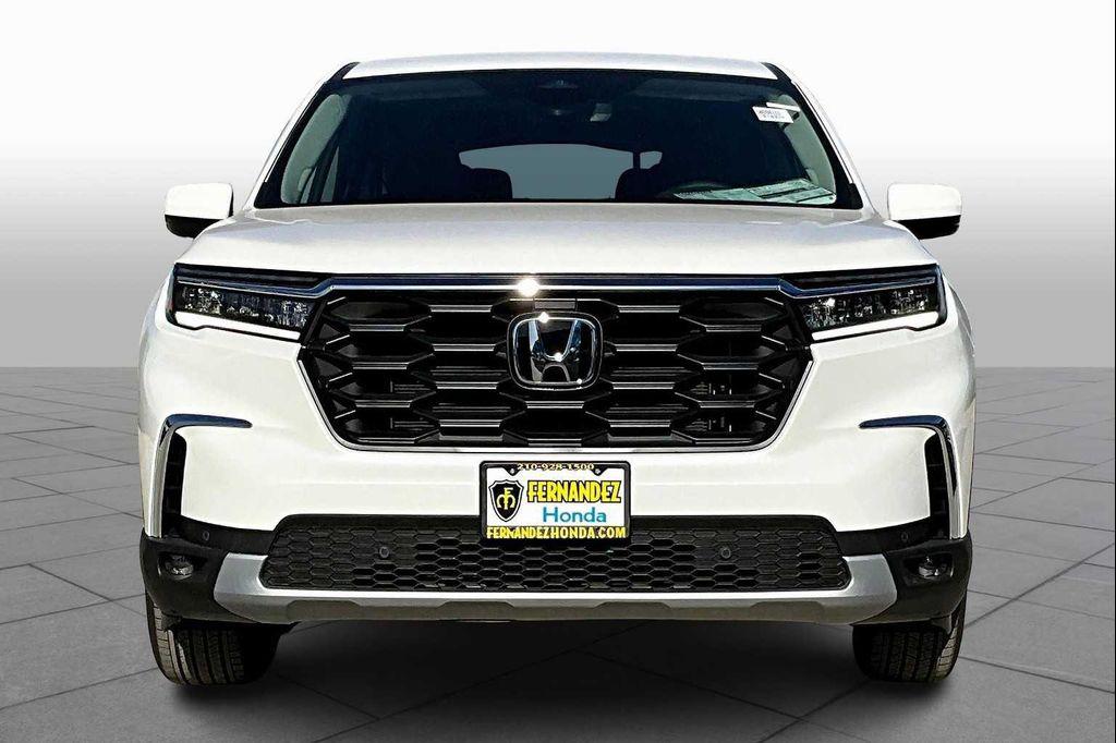 new 2025 Honda Pilot car, priced at $47,255