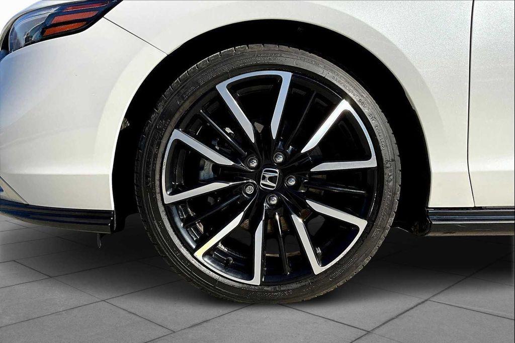 used 2024 Honda Accord Hybrid car, priced at $31,972