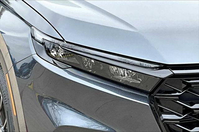 new 2025 Honda CR-V Hybrid car, priced at $37,545