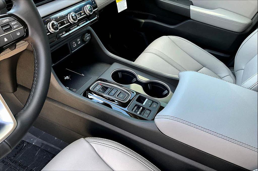 new 2025 Honda Pilot car, priced at $52,235