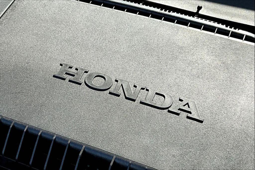 new 2025 Honda Pilot car, priced at $52,235