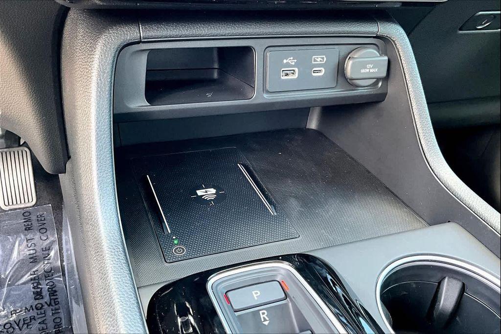 new 2025 Honda Pilot car, priced at $52,235