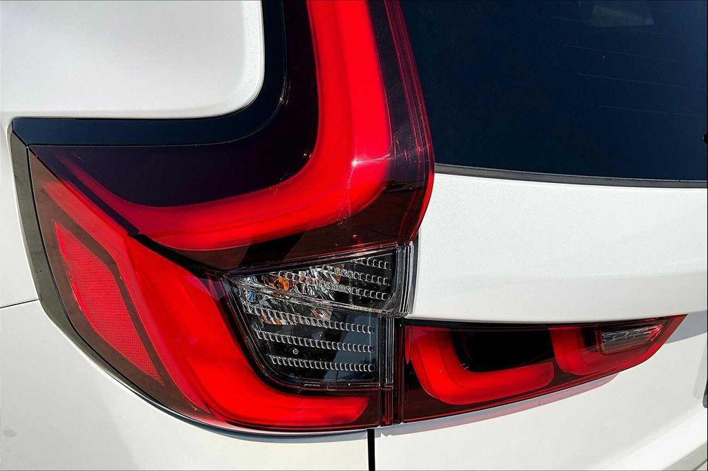 new 2026 Honda CR-V Hybrid car, priced at $37,535