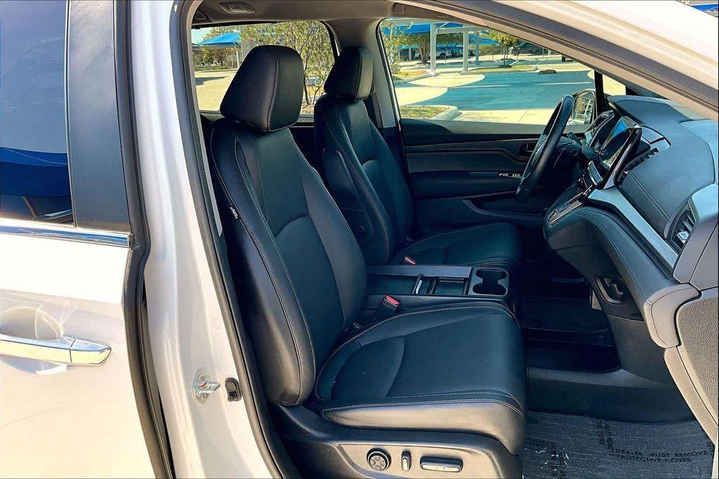 used 2024 Honda Odyssey car, priced at $38,480