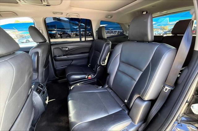 used 2022 Honda Pilot car, priced at $37,225