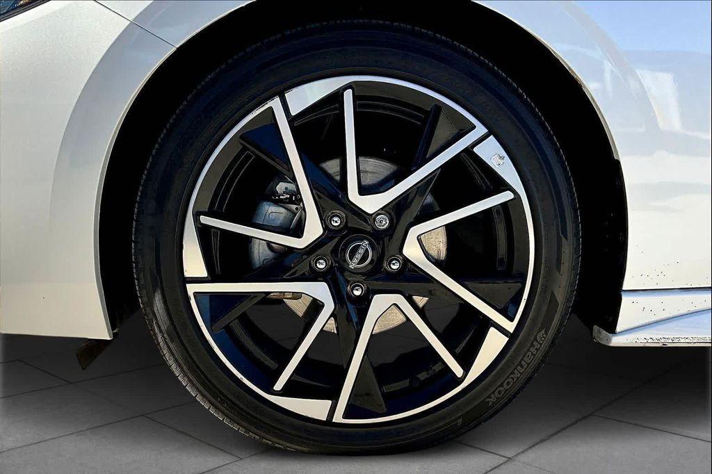 used 2025 Nissan Sentra car, priced at $23,581