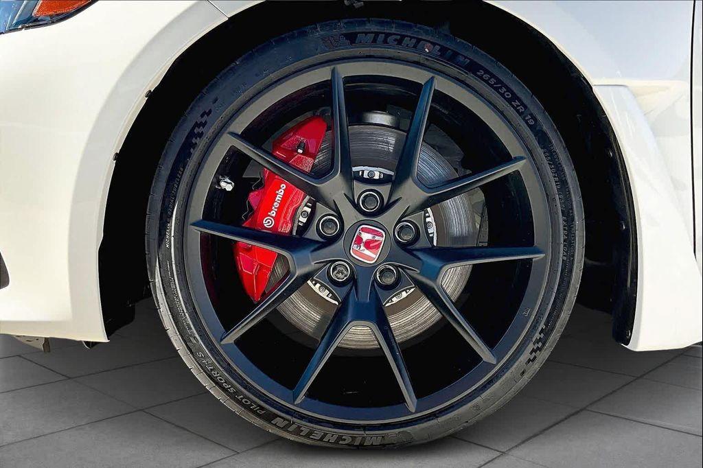 new 2025 Honda Civic Type R car, priced at $47,545