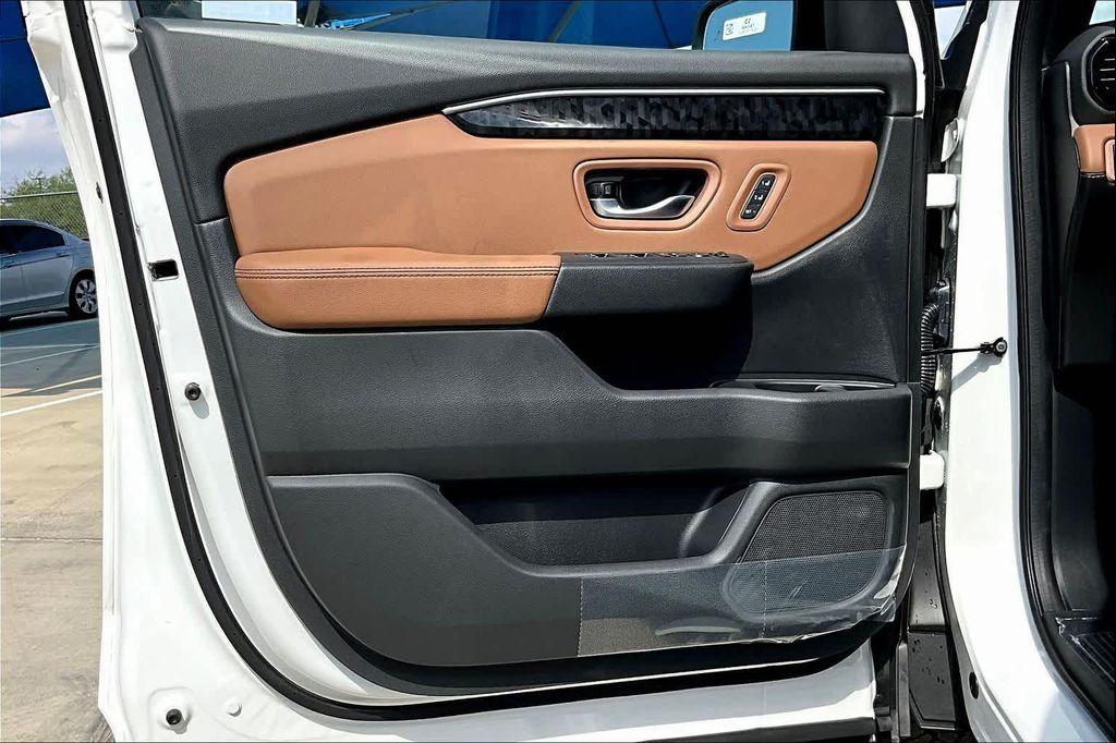 new 2026 Honda Passport car, priced at $55,600